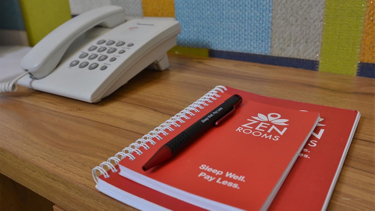 Zen Rooms Basic Kualanamu Medan Kültér fotó